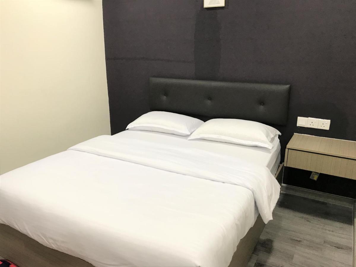 Oyo 90506 Z Stay Inn Hotel Simpang Renggam Ngoại thất bức ảnh